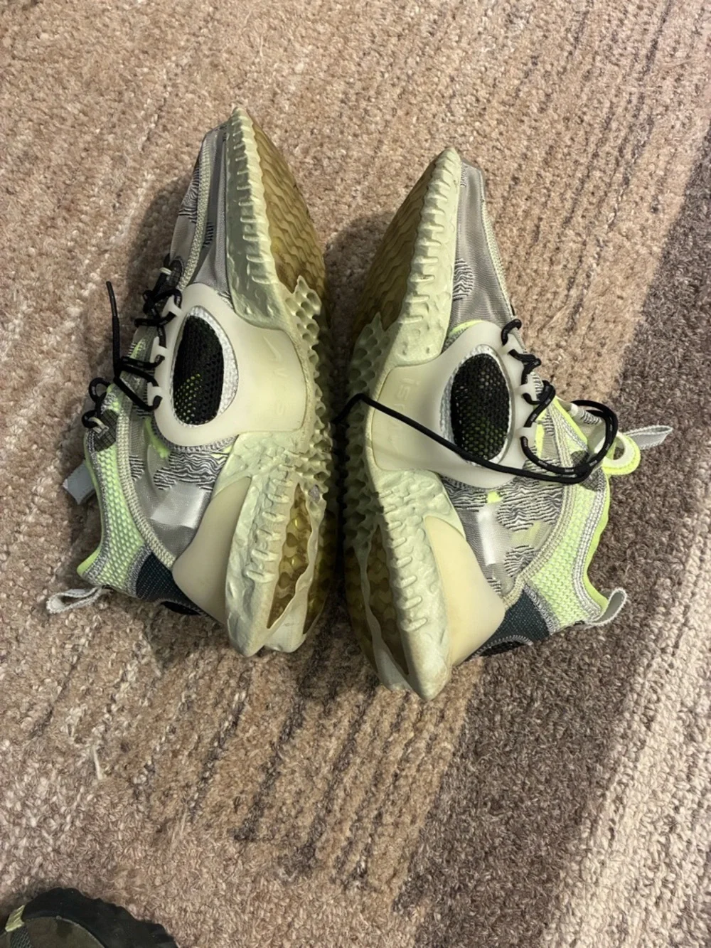 Nike ISPA Flow 2020 SE Spruce Aura Sneakers Size 9 Athletic Trainers